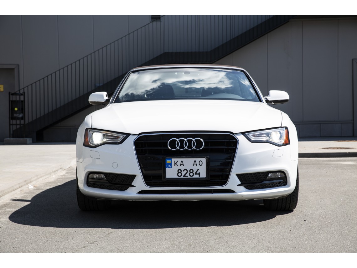 Rent an Audi A5 Cabriolet 4x4 in Kyiv