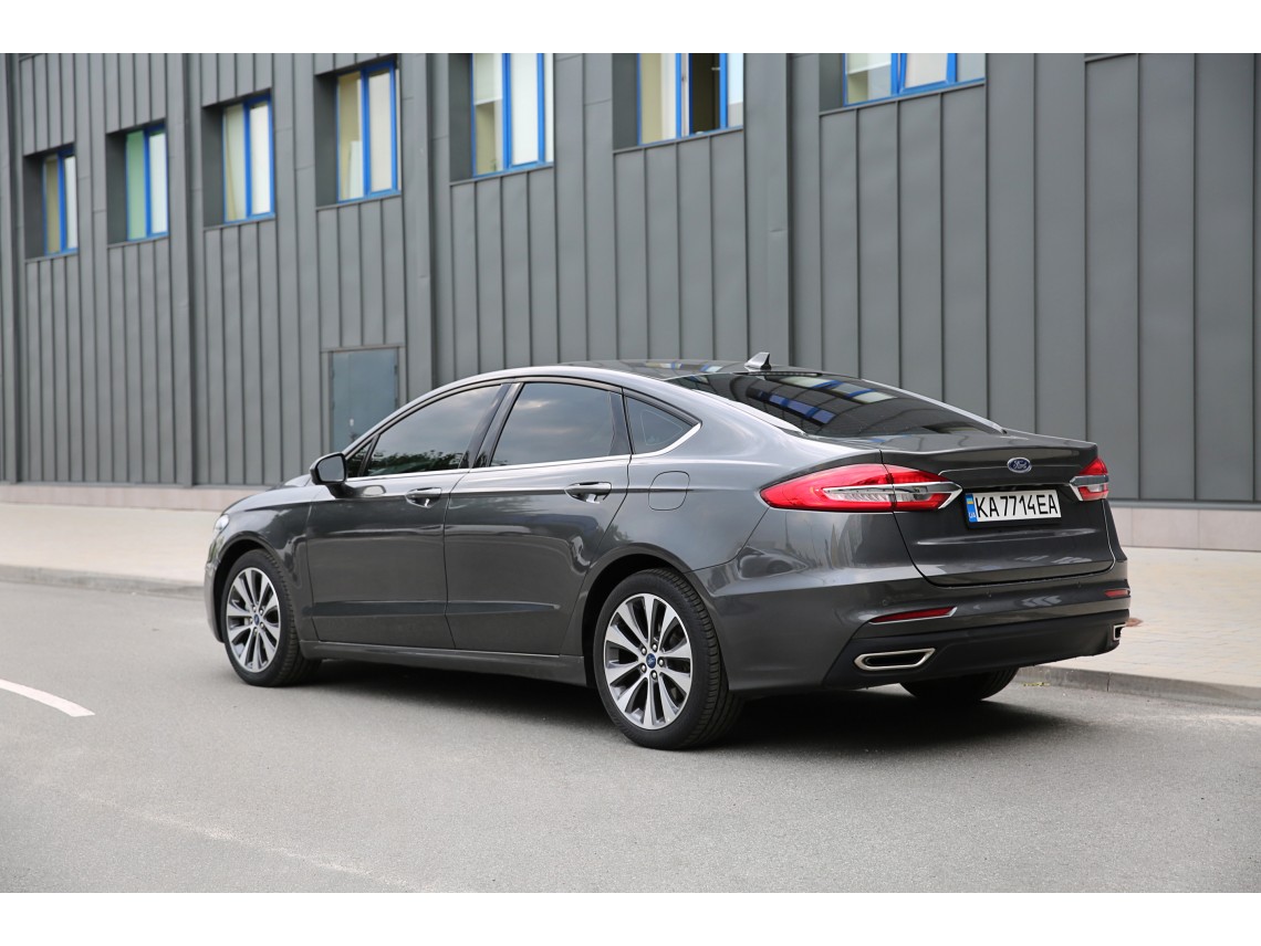 Rent a Ford Mondeo in Kyiv