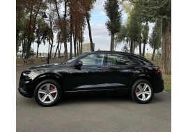 Прокат Audi Q8 в Киеве