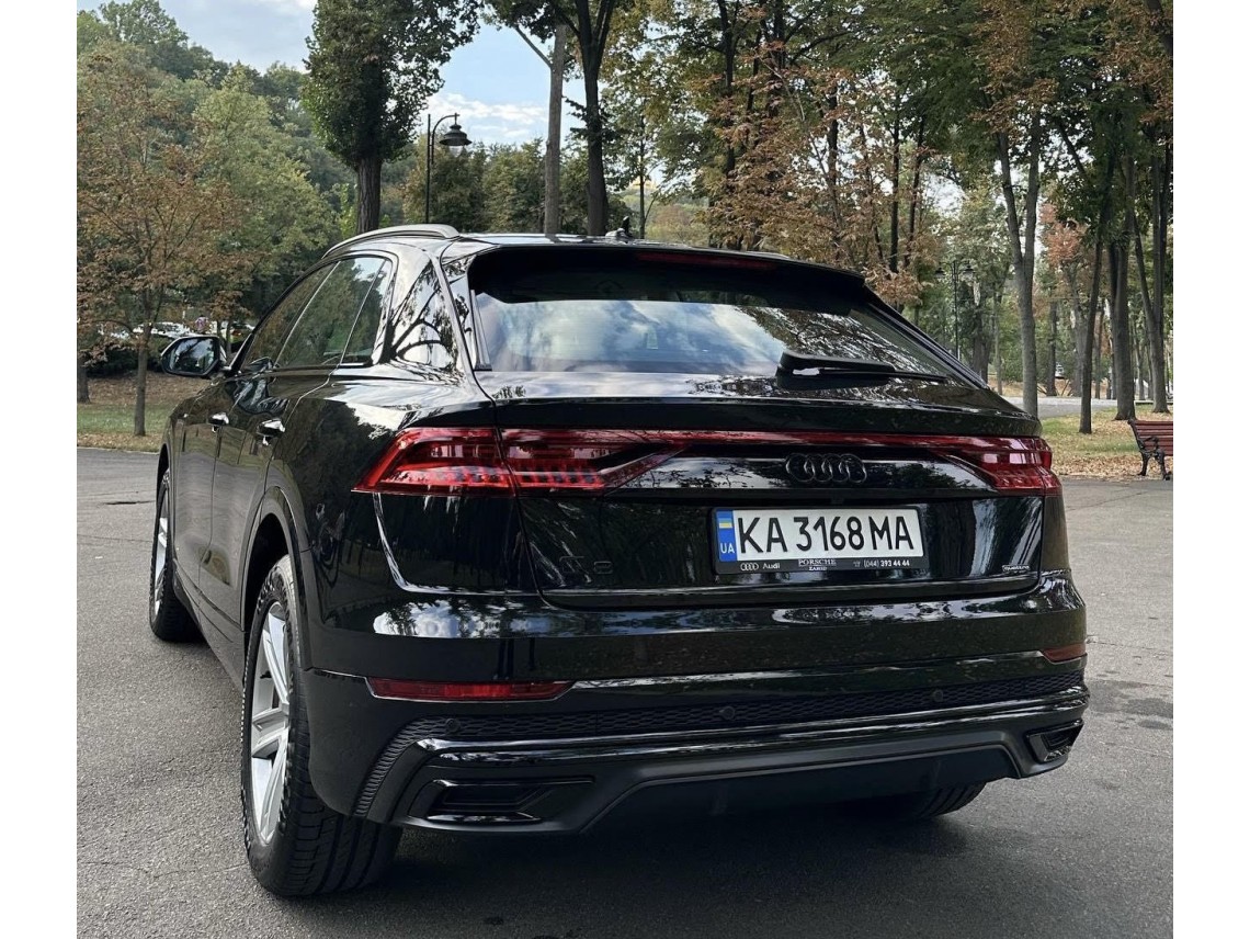 Прокат Audi Q8 в Киеве